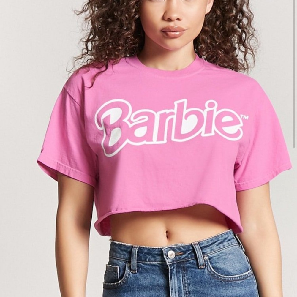 Cropped pink Barbie shirt